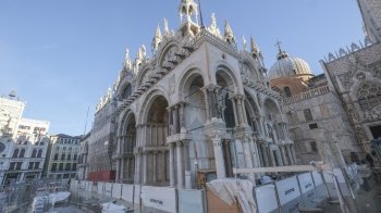 Як живе Венеція у період підйому води (фото)