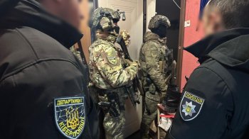 Нацполіція проводить понад 200 обшуків у справах щодо незаконного перетину кордону