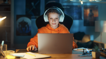 Працюватиме без світла та інтернету: в Україні з’явився новий застосунок для навчання дітей