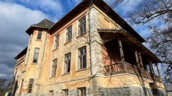 Відома львівська культурна менеджерка продає будівлю монастирської школи біля палацу XVIII століття