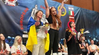 Роксолана Бусько на п'єдесталі пошани.