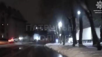 У Львові п’яний водій Audi Q7 врізався у бетонний блок