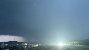 Гроза у Львові: інформація про потрапляння блискавки у будинок не підтвердилась