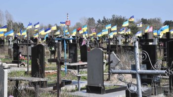 Мешканець Львівщини переправляв чоловіків за кордон через кладовище на Закарпатті