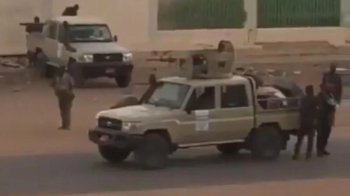 Захоплення аеропорту та стрілянина: що відбувається у Судані