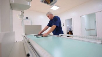 Замість 30 хвилин процедура триватиме 10 секунд: у Сколівську центральну лікарню придбали новий рентген-апарат