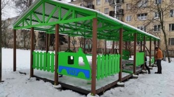 На території львівської школи облаштували клас просто неба