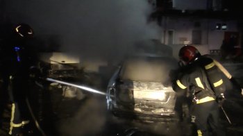 У Львові згорів автомобіль Skoda Fabia