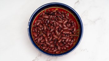 Вживання цієї їжі може бути причиною, чому деякі люди доживають до 100 років