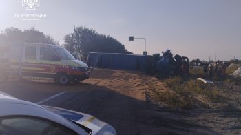 У Золочеві зіткнулись дві вантажівки: є травмовані