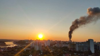 У Росії масштабна пожежа на залізничній станції (відео)