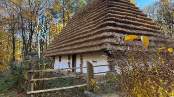 У Шевченківському гаю завершили реставрацію хати з Лемківщини