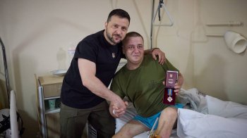 Володимир Зеленський відвідав українських воїнів в Івано-Франківську