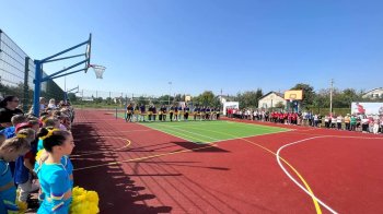 У Пустомитівській громаді відкрили спортивний майданчик за більше, ніж 4 мільйони