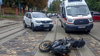 У Львові через ДТП заблокований рух на вул. Мечникова