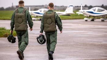 Перша десятка українських пілотів  завершила навчання на F-16