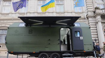 Львівській 103-ій бригаді передали мобільний лазне-пральний комплекс, який не має аналогів (ФОТО)