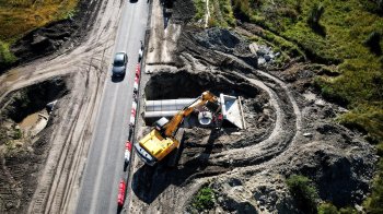 Підрядник показав процес капітального ремонту траси до кордону на Львівщині