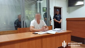 Суд помістив під арешт поліцейського, який п’яним на смерть збив трьох дівчат