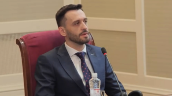 Кандидат на посаду судді Конституційного суду не зміг назвати рік прийняття Конституції України