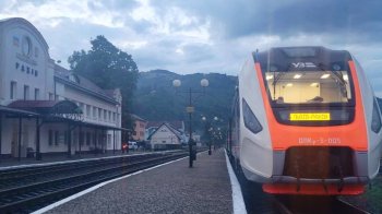 Маршрут поїзда Львів — Рахів продовжили до гірської зупинки Ділове