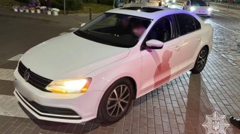У Львові патрульні зупинили авто з 15-річним водієм та його матір'ю на пасажирському сидінні