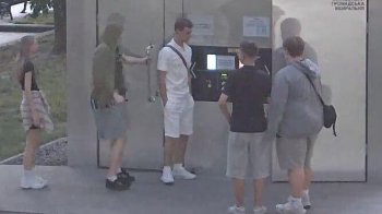 У центрі Львова через вандалізм не працює інклюзивна кабінка у модульній вбиральні