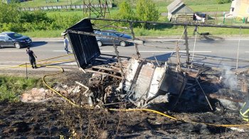 На Золочівщині внаслідок ДТП згоріла вантажівка: 56-річний водій загинув