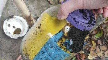 Бійці львівської бригади ТрО відкопали захований від росіян прапор