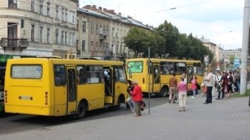 Відзавтра у Львові вийдуть на маршрути автобуси, які не їздили через подорожчання палива