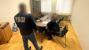 На Львівщині правоохоронець допоміг втекти за кордон п’ятьом ухилянтам