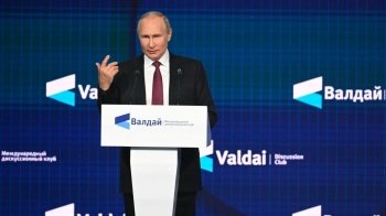 Путін радше готовий до тотальної війни, ніж до зміни своїх планів: правнучка Хрущова порівняла російського диктатора зі своїм прадідом