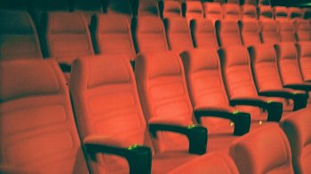 Для глядачів із порушенням зору та слуху у Львові проведуть Дні доступного кіно