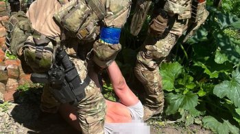 Виготовляв українські паспорти для диверсантів з рф: СБУ затримала злочинне угруповання