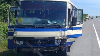 На Львівщині внаслідок зіткнення Citroёn з рейсовим автобусом двоє постраждалих