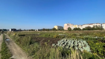 Фірма з мільярдними підрядами викупила землю в Жовкві під багатоповерхівку за 40 млн грн