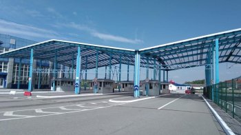 Засуджена за крадіжку з проникненням: львівські прикордонники затримали 37-річну жінку