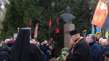 76-та річниця від дня загибелі: на Львівщині вшанували пам’ять Романа Шухевича