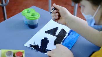 Понад 100 українських поетів проведуть благодійний марафон на підтримку дітей війни