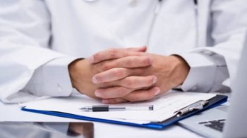 У Львові суд на два роки обмежив волю лікарю за підробку документів для висновку МСЕК