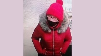 Переодягався в жіночий одяг та заходив у шкільну вбиральню: судитимуть чоловіка, який розбещував дітей у Києві та Львові