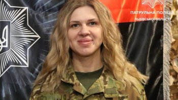 Патрульну зі Львова нагородили Срібним Хрестом ЗСУ