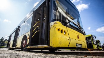 Некомпетентність та відсутність людяності: у Львові поскаржились на водія маршрутки, який не впустив пасажира