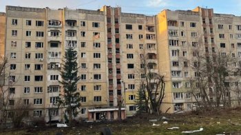 пшкоджений ракетою будинок у Львові