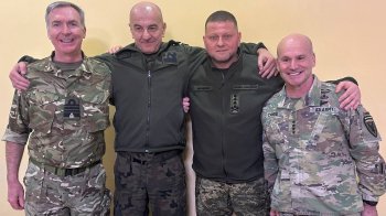 «Сьогодні провів дуже важливу зустріч для України»: Залужний зустрівся із колегами з Європи та США