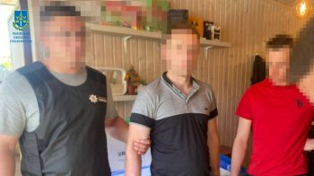 Обіцяв допомогти знайти зниклого військового: львівські правоохоронці затримали шахрая