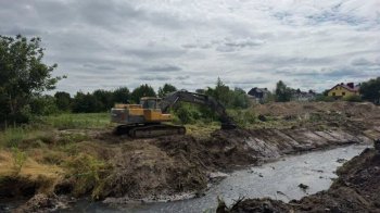 У Львівській громаді почали очищати річку Вишенька