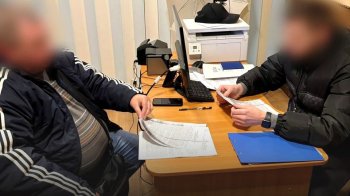 Дев’ять ухилянтів виїхали за кордон як водії гуманітарки: на Львівщині затримали організатора