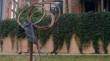 У Львові на вулиці Шевченка встановили скульптури українських митців (ФОТО)