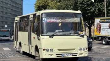 У Львові для двох автобусних маршрутів не знайшли перевізника